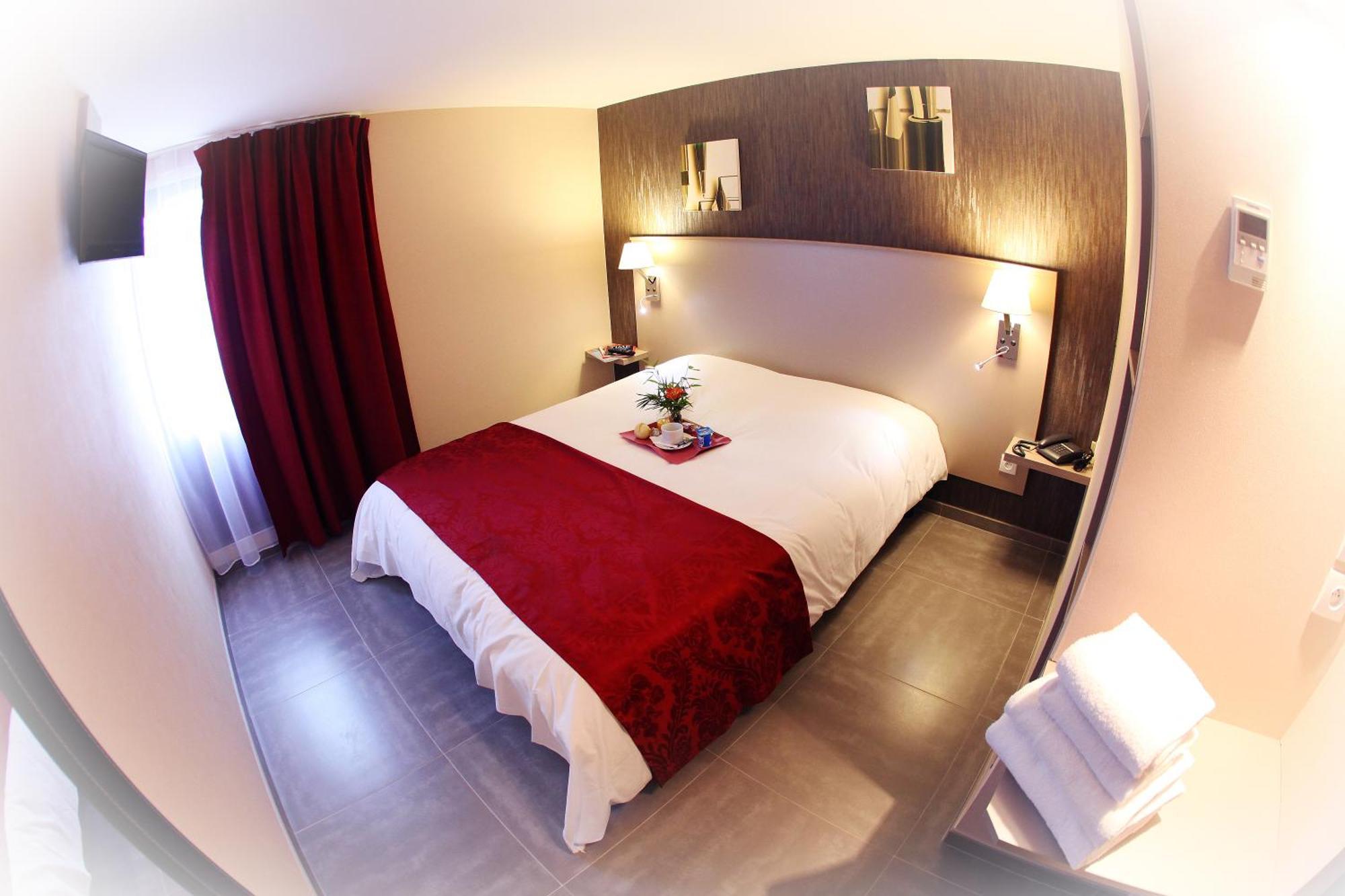 Hotel Le Coudon La Farlède Eksteriør bilde