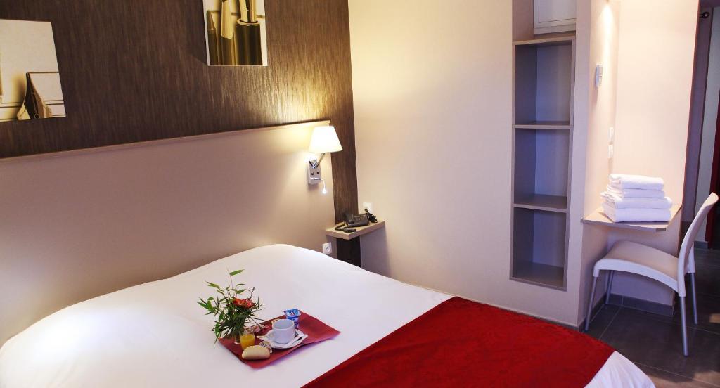 Hotel Le Coudon La Farlède Rom bilde